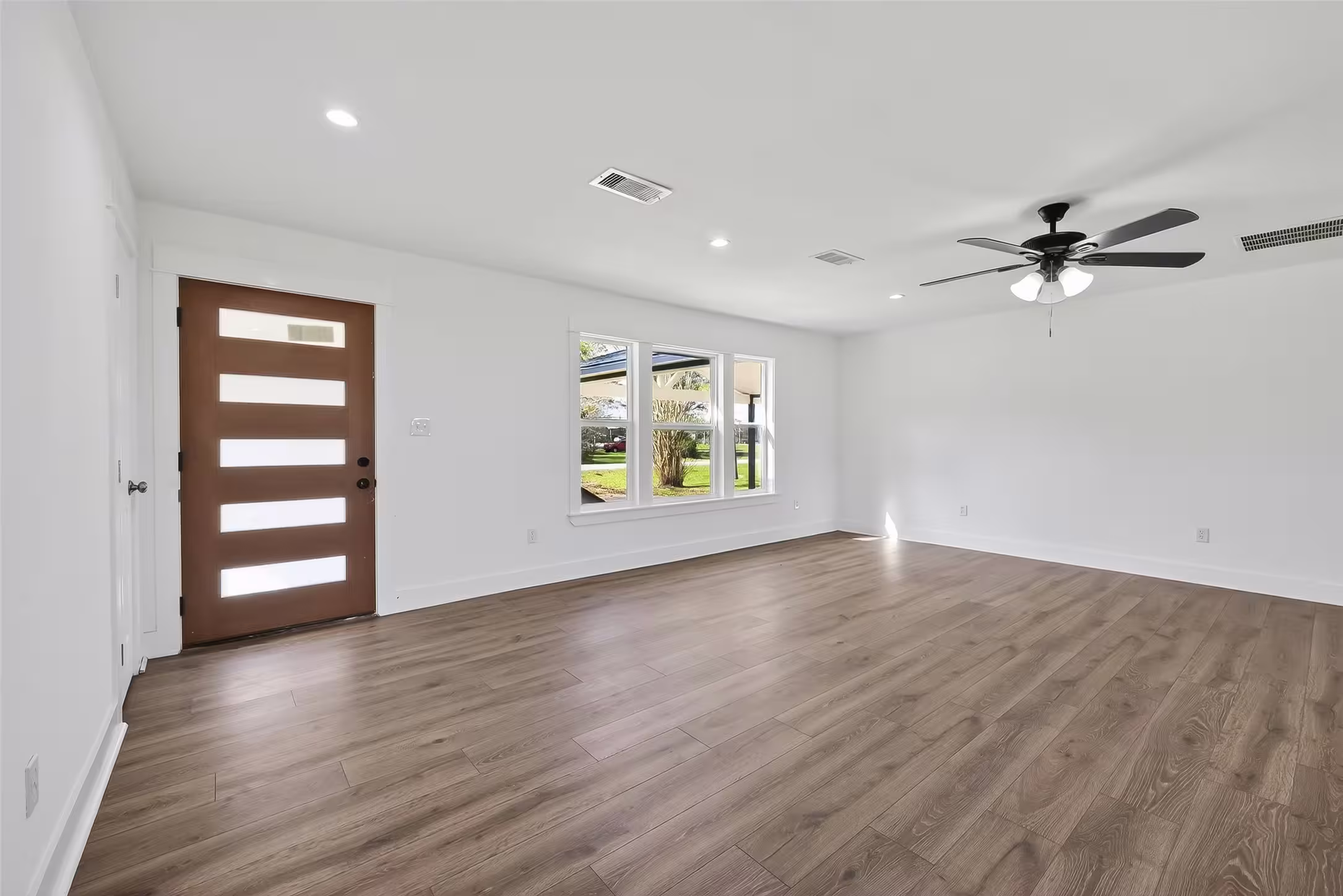 Photo 6 of 2311 8th Street, Liverpool, TX