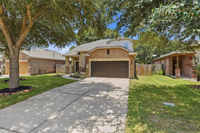 Photo 3 of 21417 Naples Hollow Lane, Porter, TX