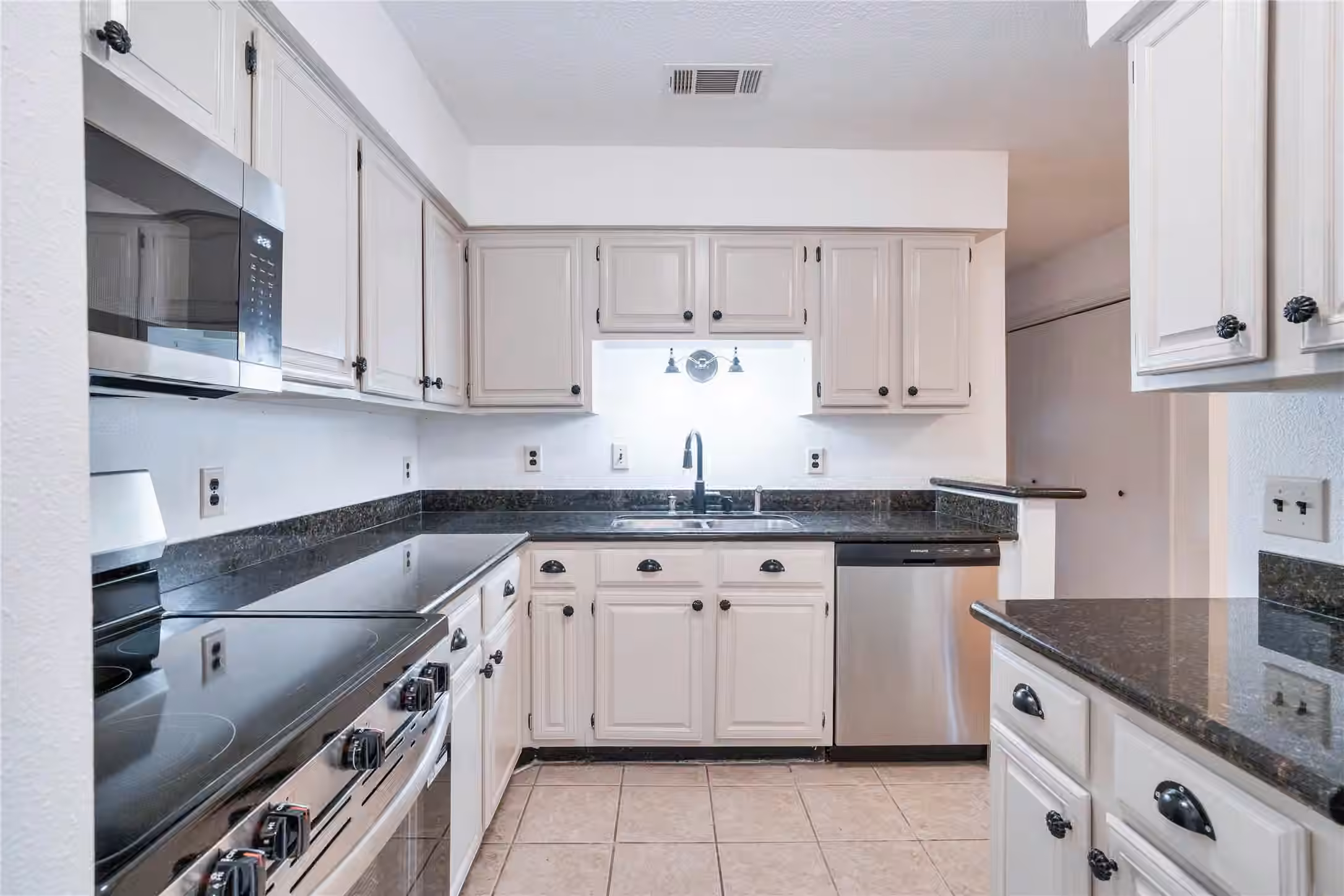 Photo 3 of 17814 Kings Park Lane, Houston, TX