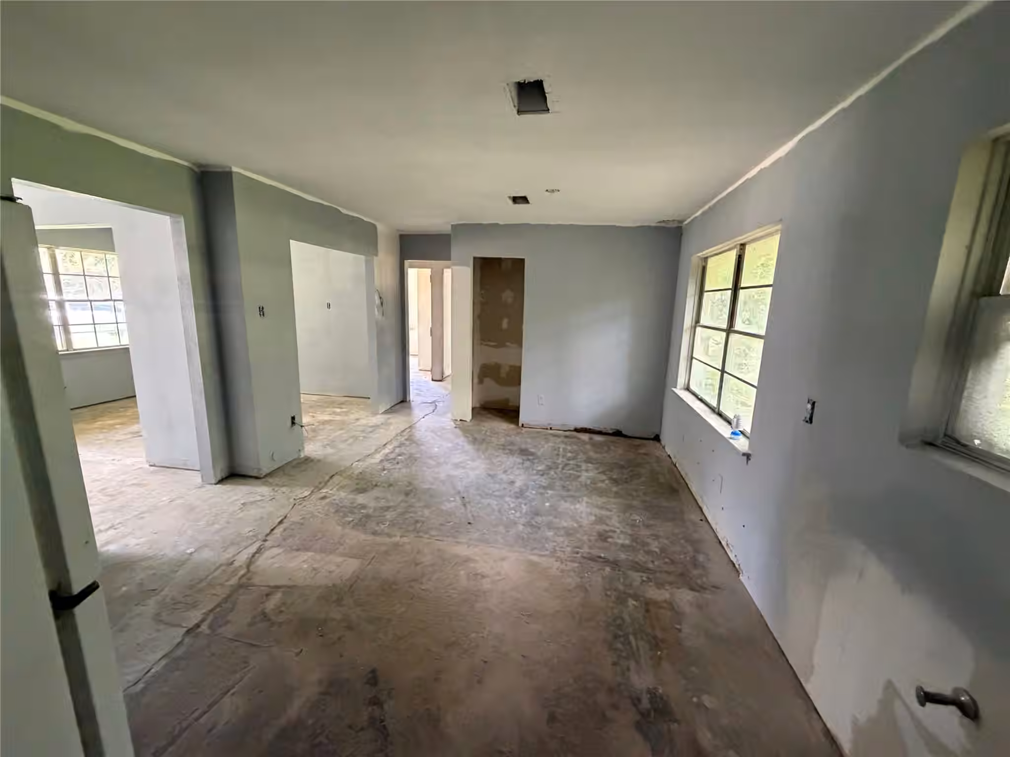 Photo 5 of 5230 Greylog Drive, Houston, TX