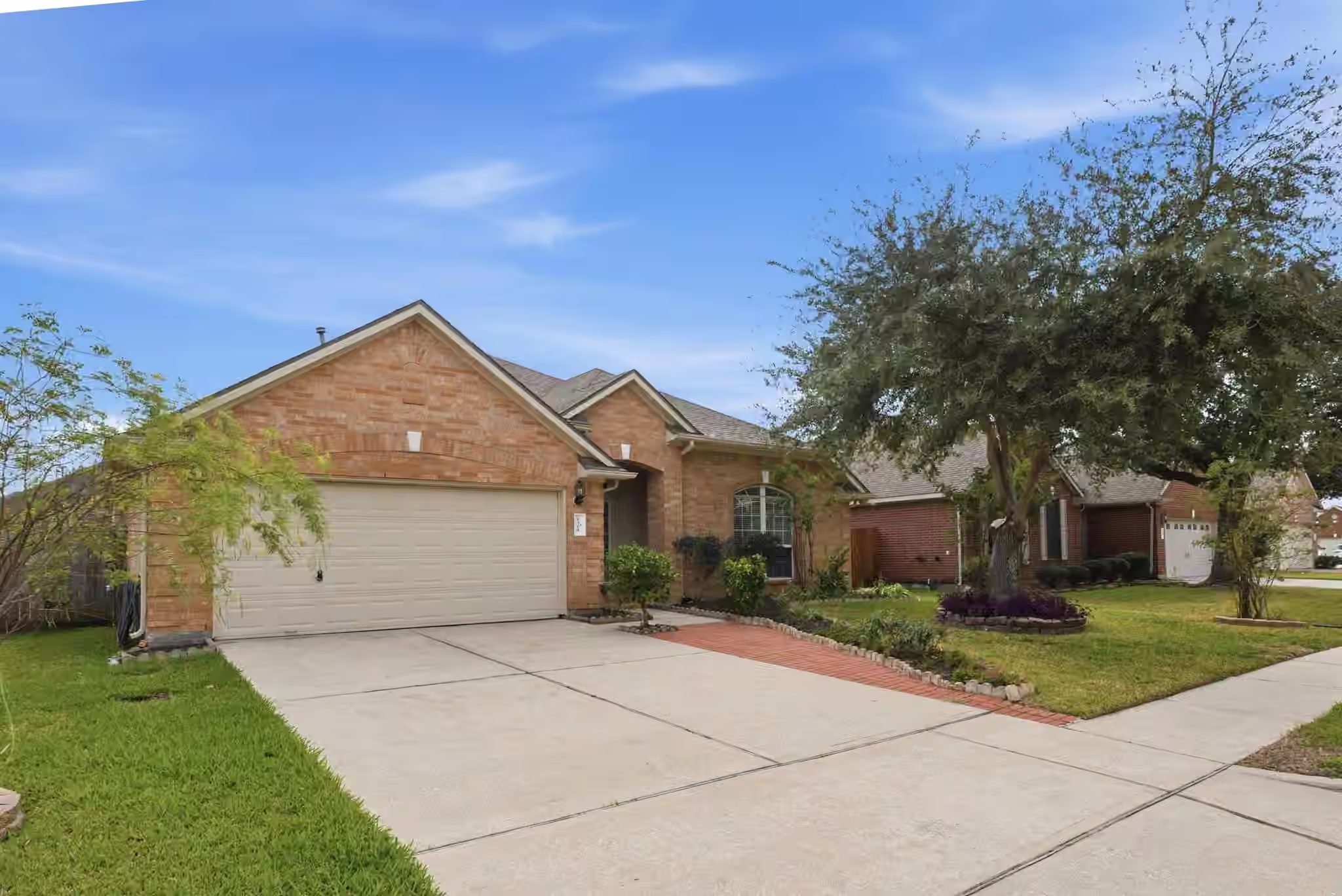 Photo 4 of 1318 Diamante Drive, Pasadena, TX