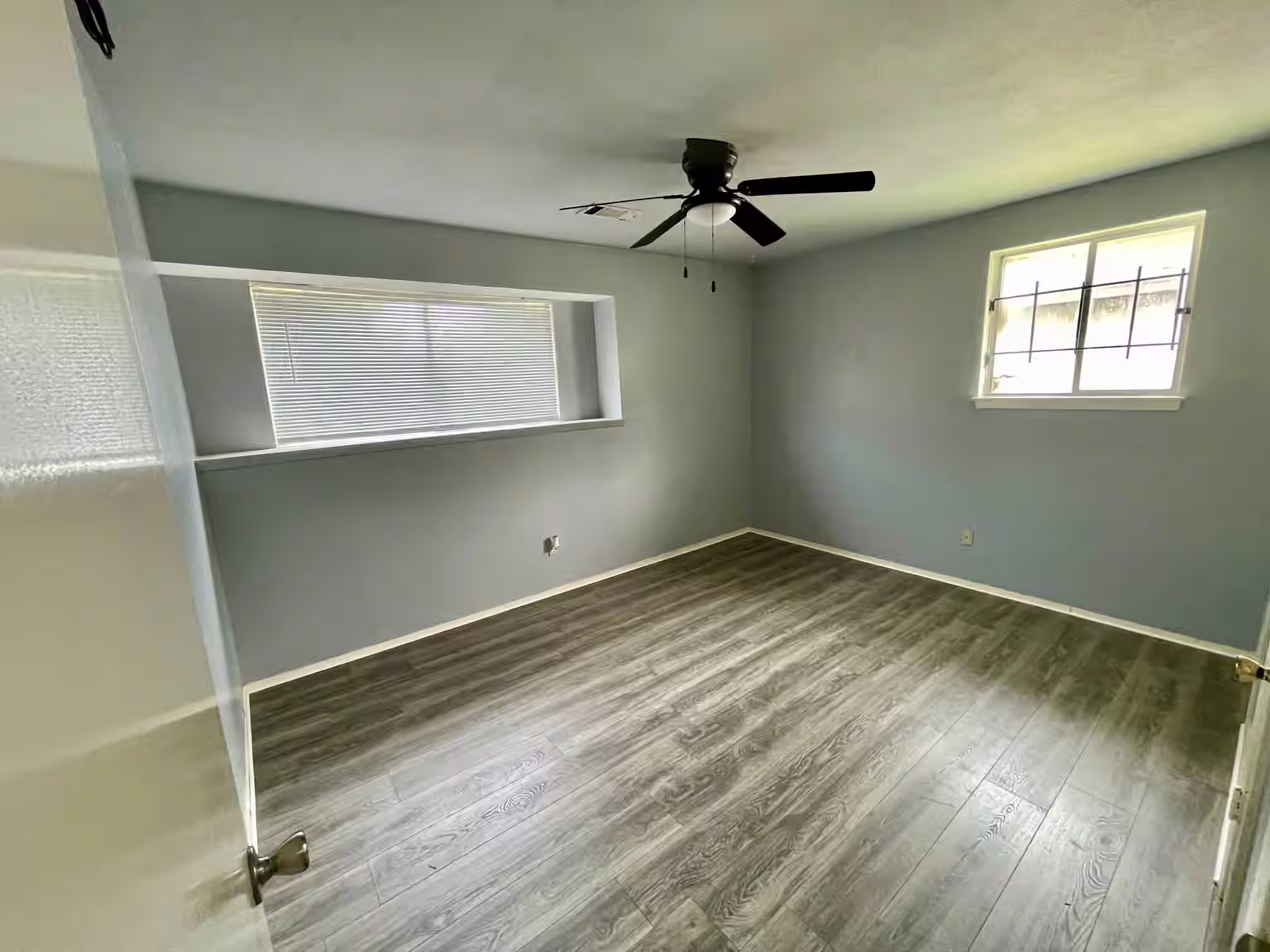 Photo 5 of 12223 Frazier River, Houston, TX