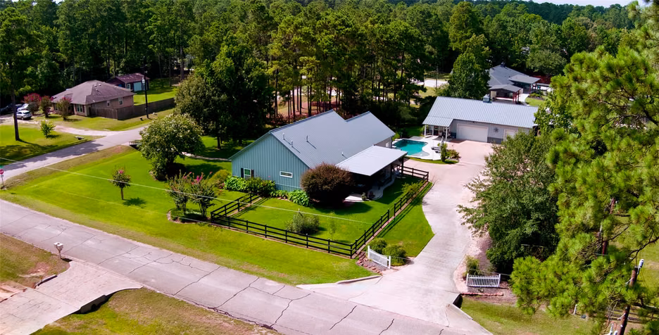 Photo 5 of 40410 Rolling Forest Drive, Magnolia, TX