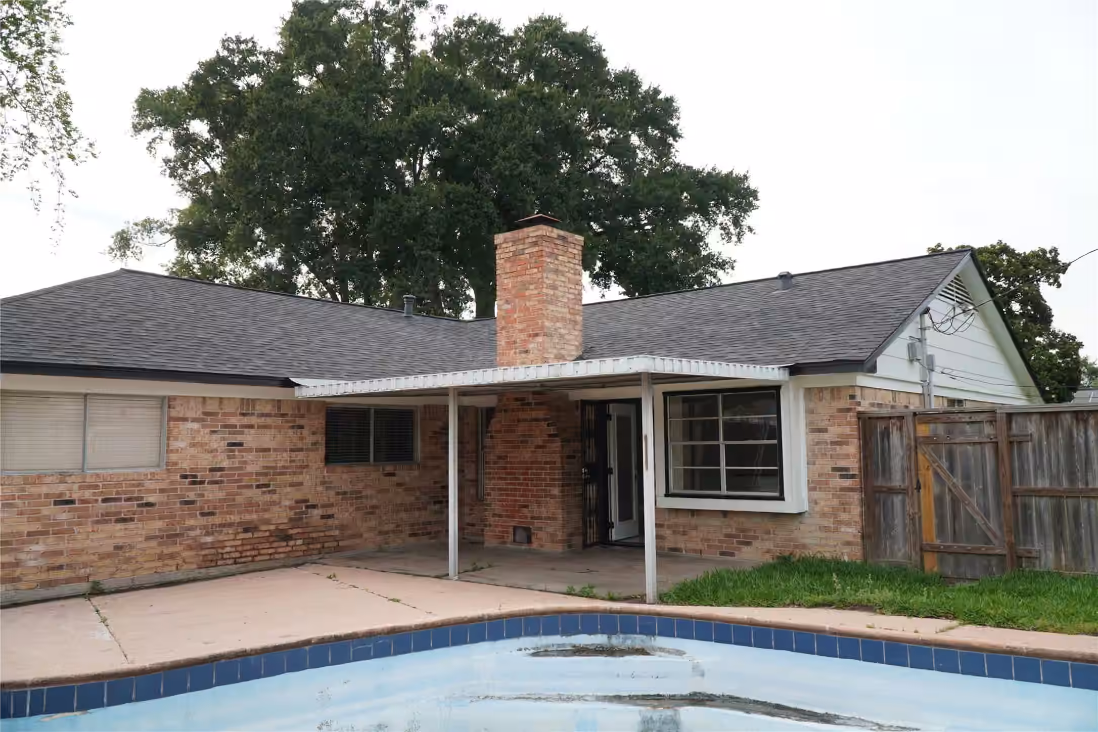 Photo 4 of 1023 Twinbrooke Drive, Houston, TX