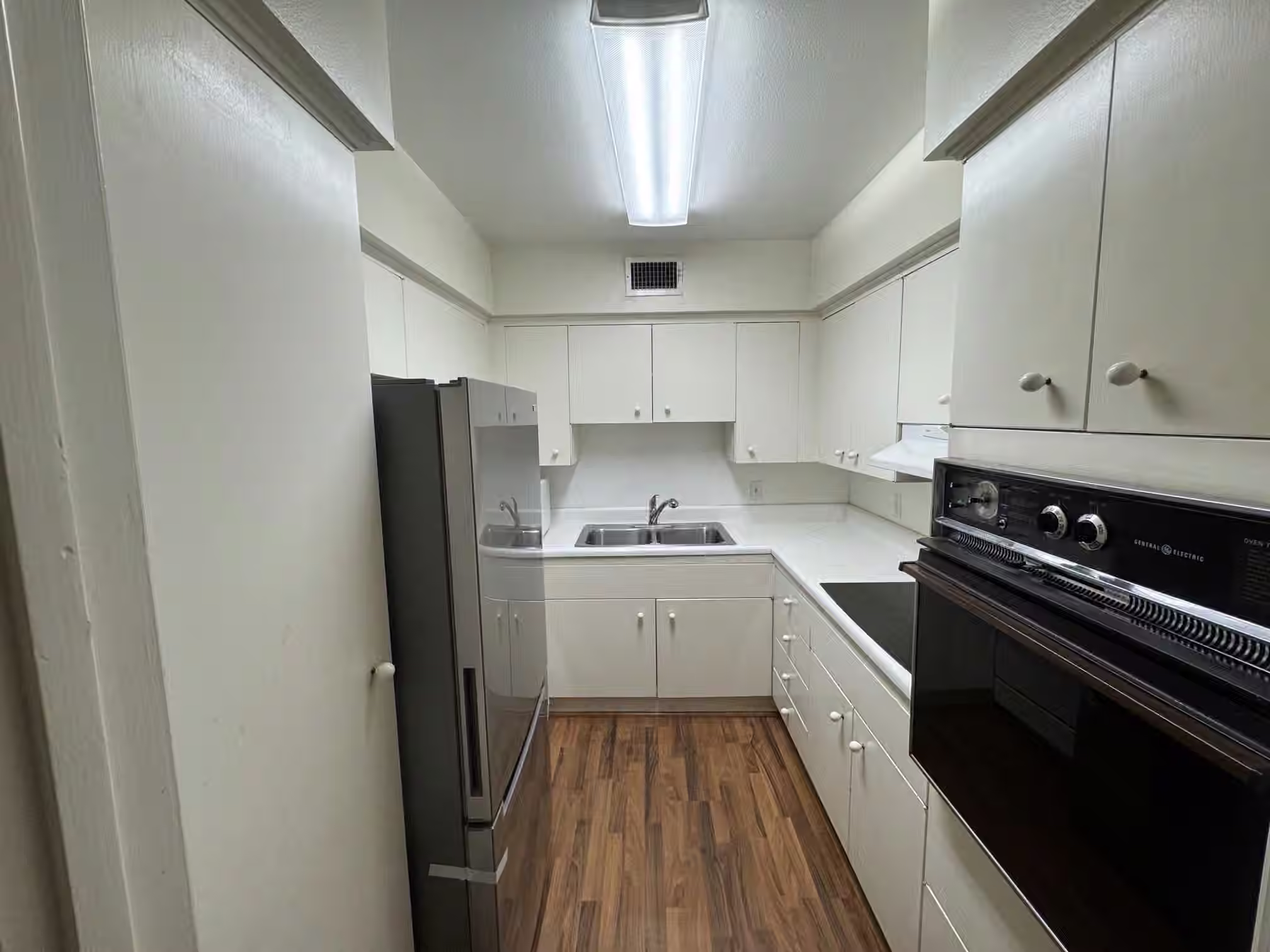 Photo 2 of 2600 Bellefontaine Street A18, Houston, TX