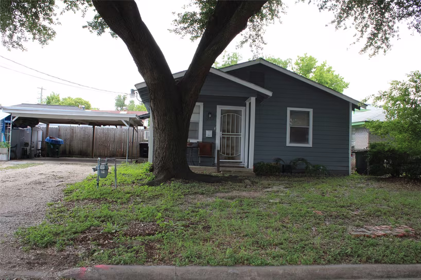 Photo 2 of 1203 Egypt Street, Houston, TX