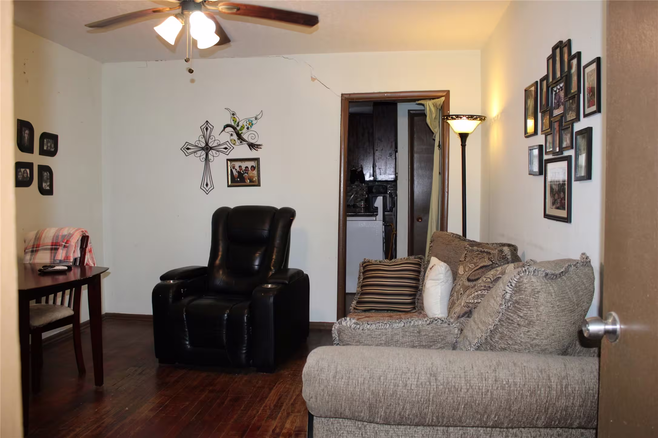 Photo 3 of 1203 Egypt Street, Houston, TX