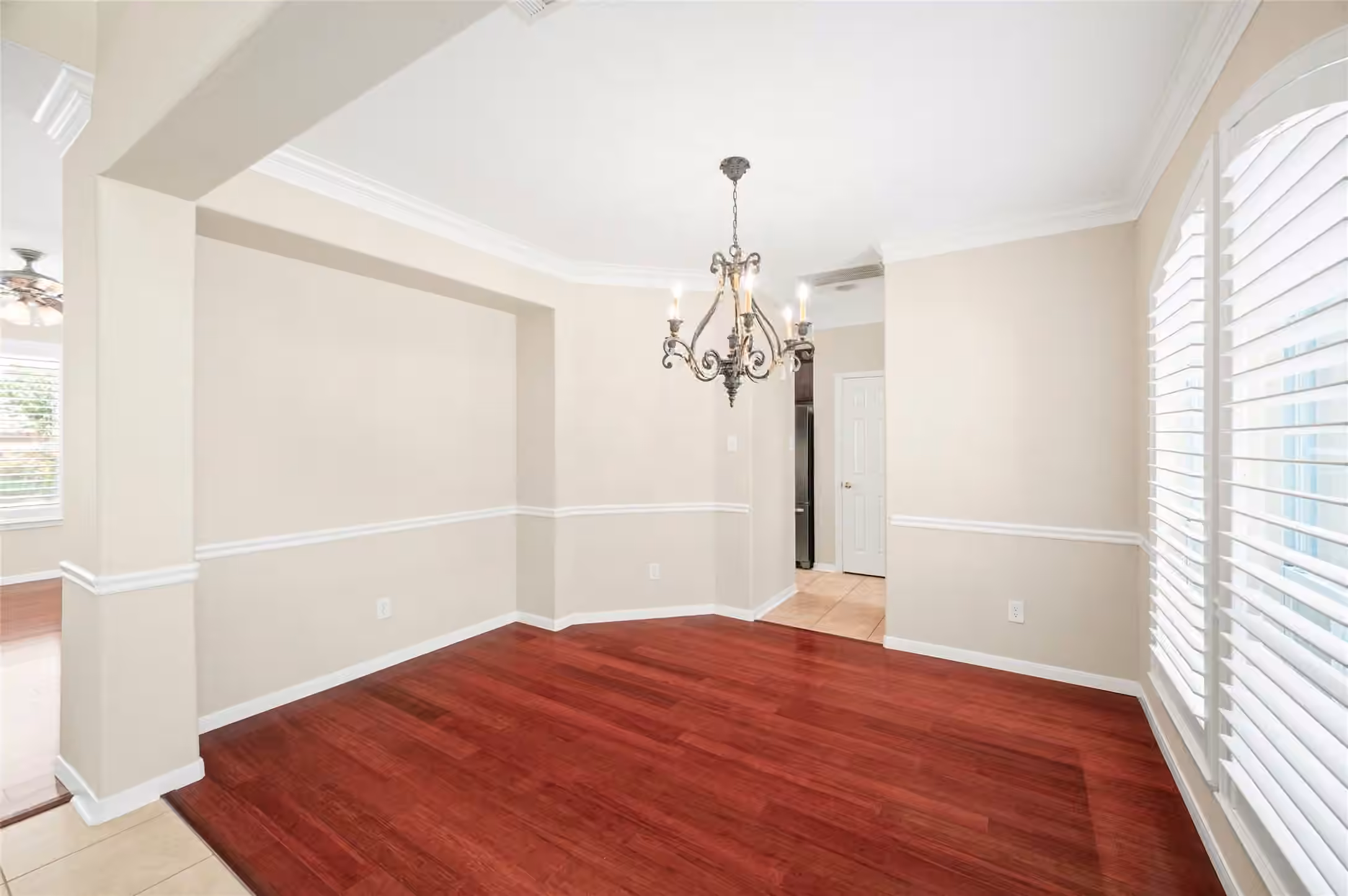 Photo 5 of 19006 Cypress Estates Drive, Spring, TX