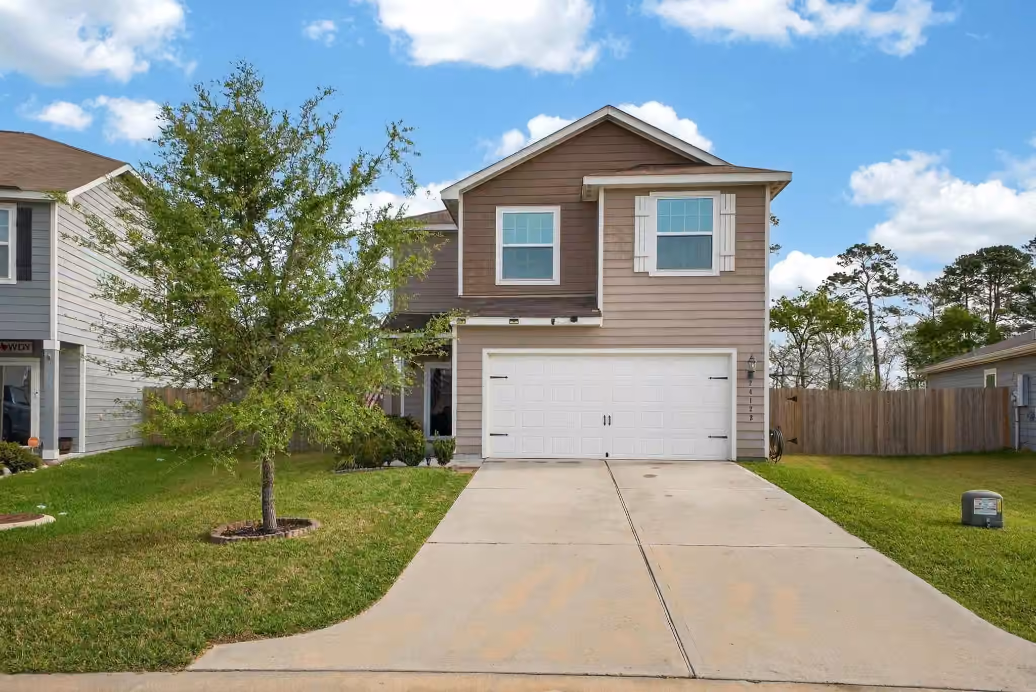 Photo 3 of 24123 Wilde Drive, Magnolia, TX