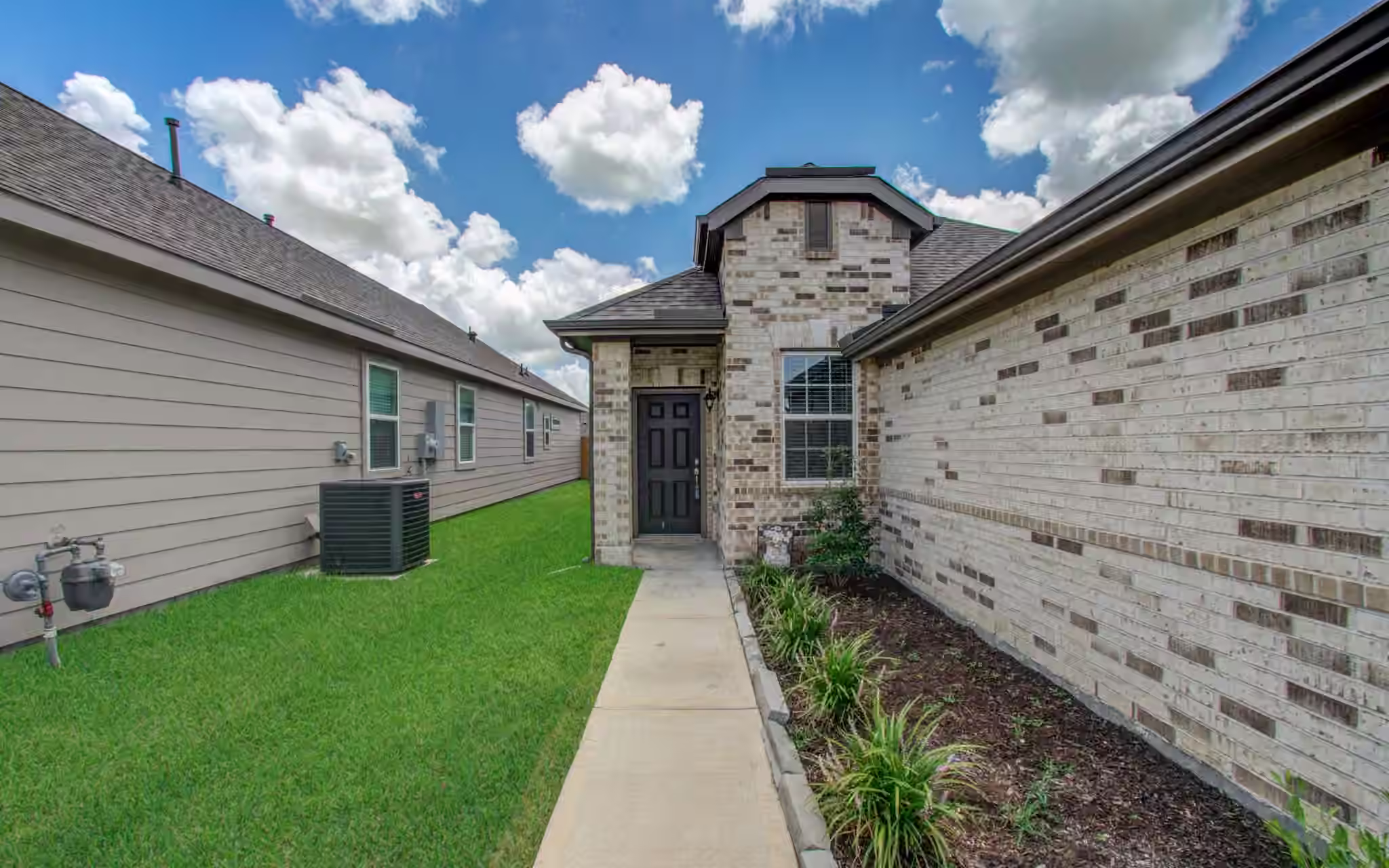 Photo 3 of 1112 Lilly Lane, Bellville, TX