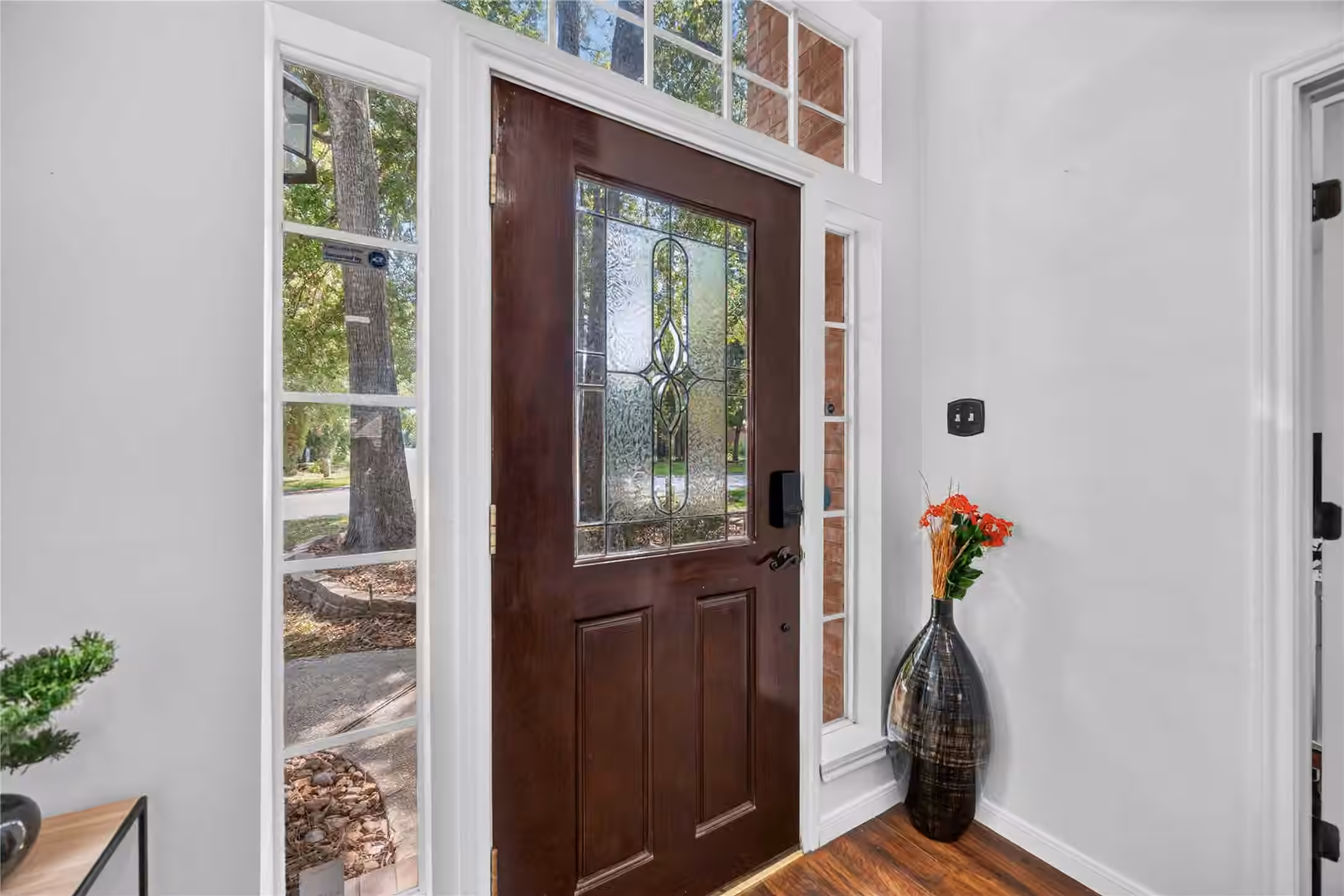 Photo 3 of 2818 Maple Bend Drive, Houston, TX
