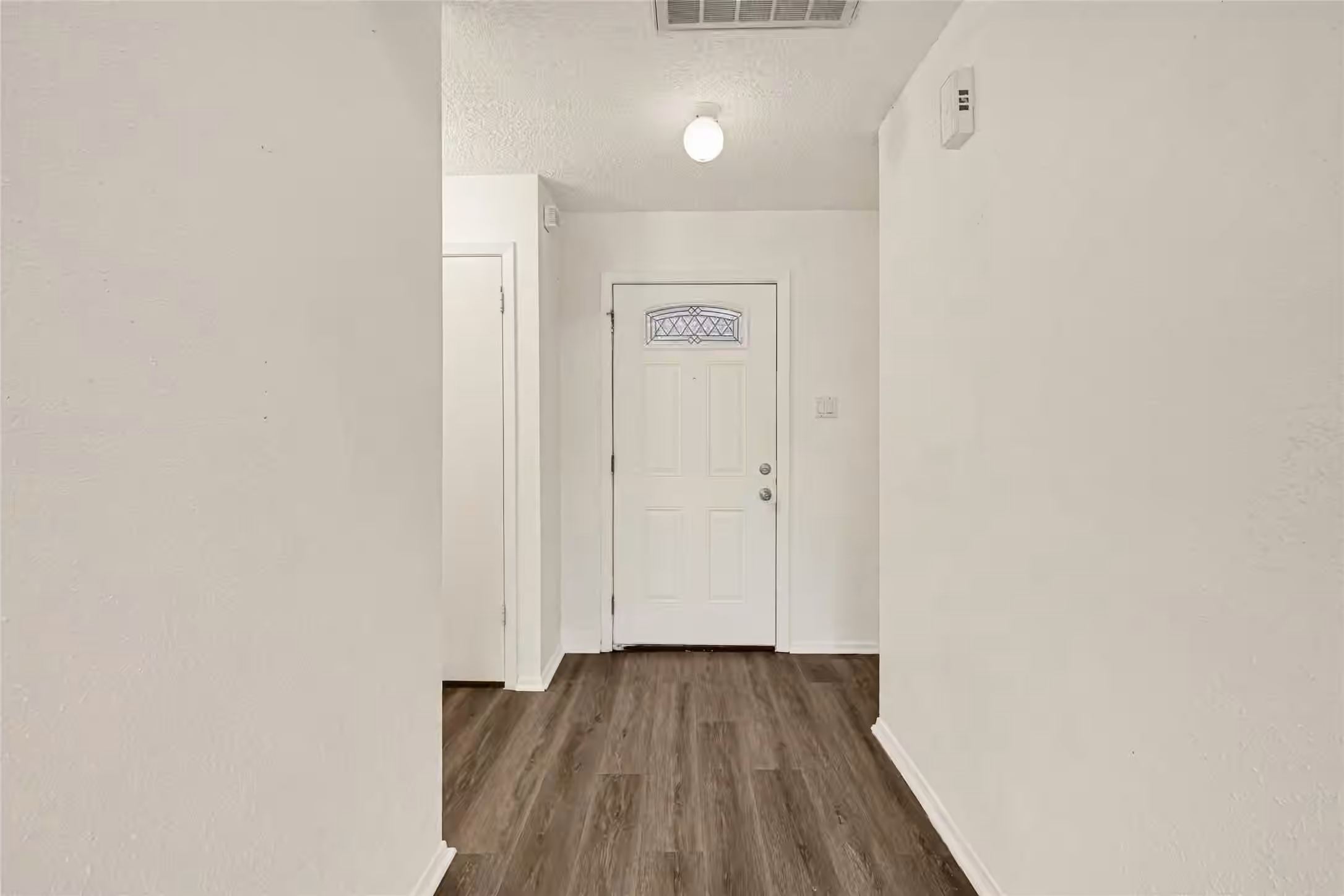 Photo 7 of 10802 Forest Leaf Drive, Sugar Land, TX