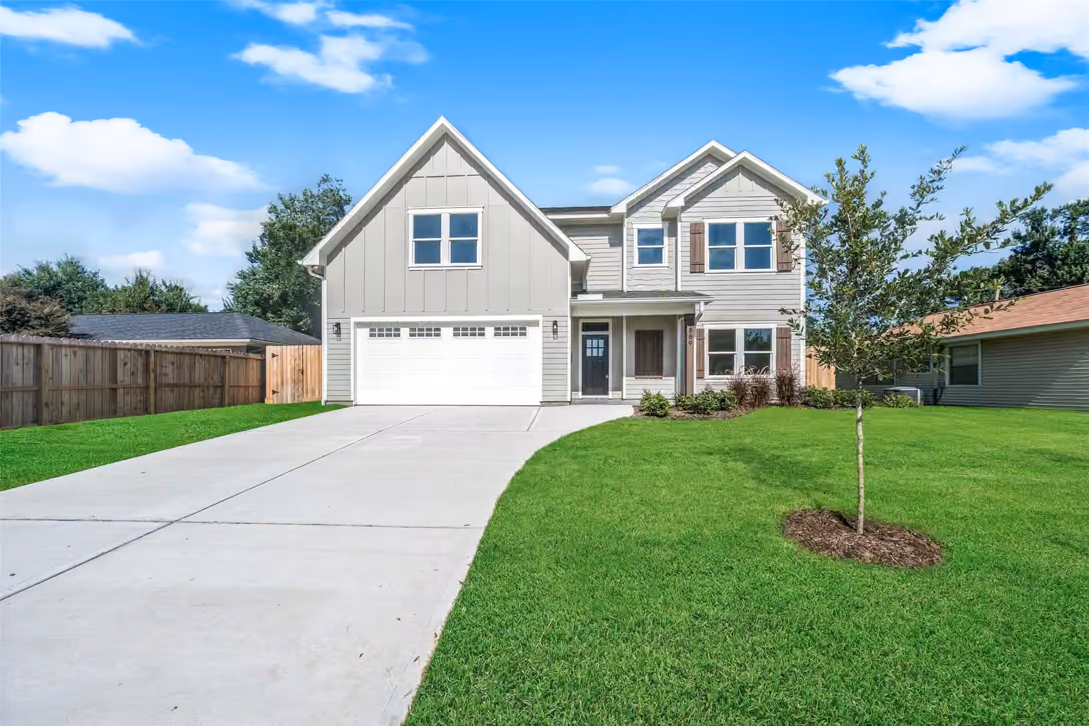 Photo 2 of 1859 Lynnview Drive, Houston, TX