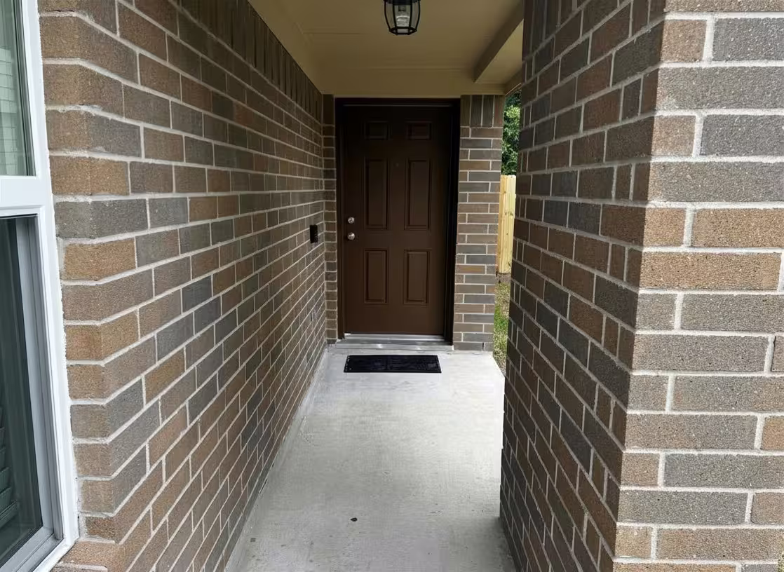 Photo 4 of 9949 Kingfisher Drive, Conroe, TX