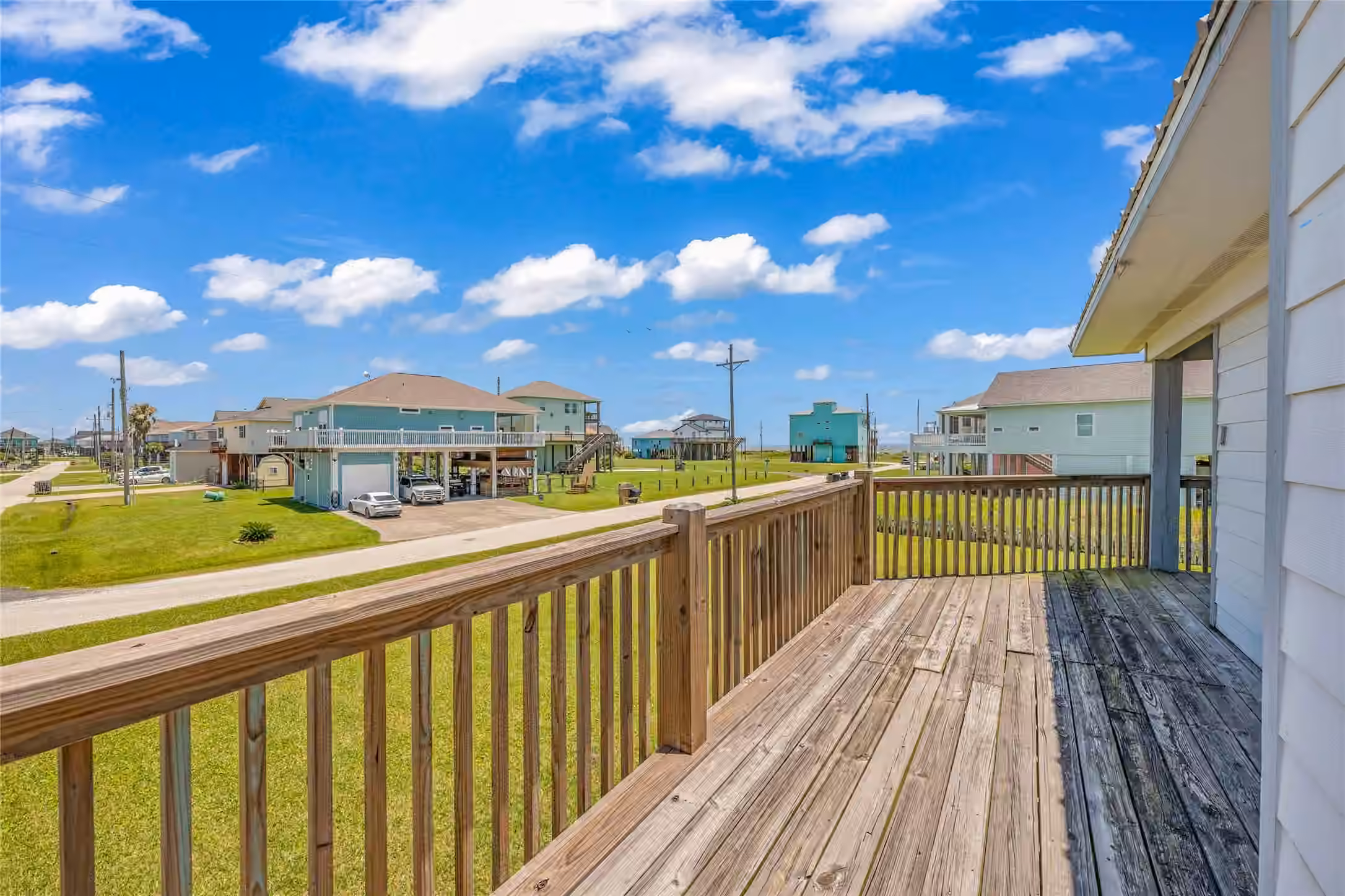 Photo 6 of 817 Westview, Galveston, TX