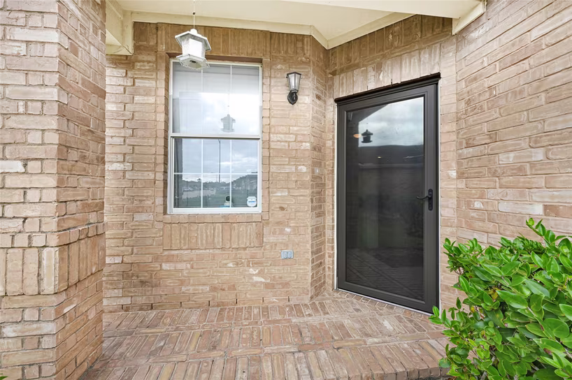 Photo 3 of 7543 Park Bend Lane, Pasadena, TX