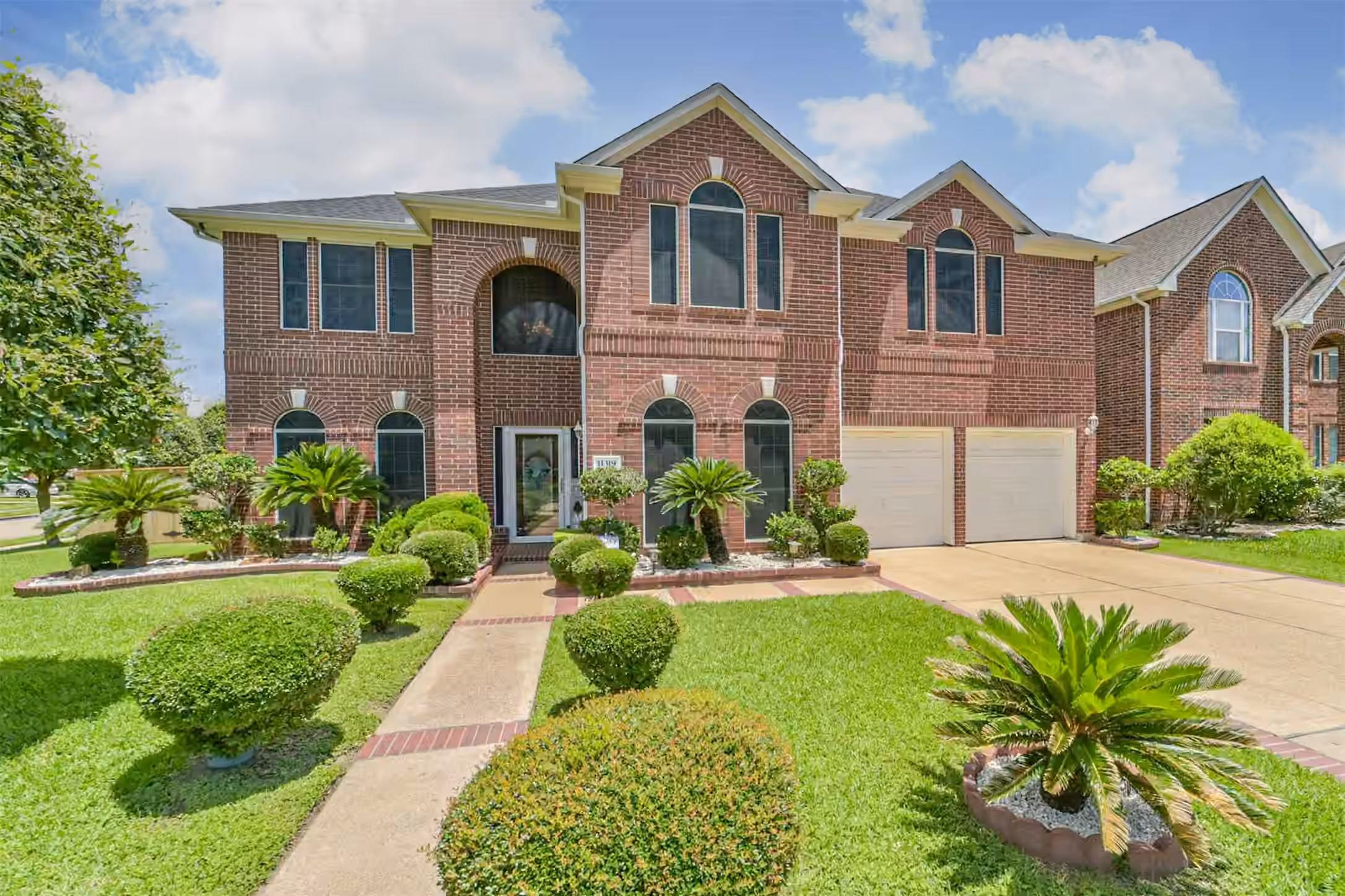 Photo 2 of 11319 Windy Dawn Drive, Pearland, TX