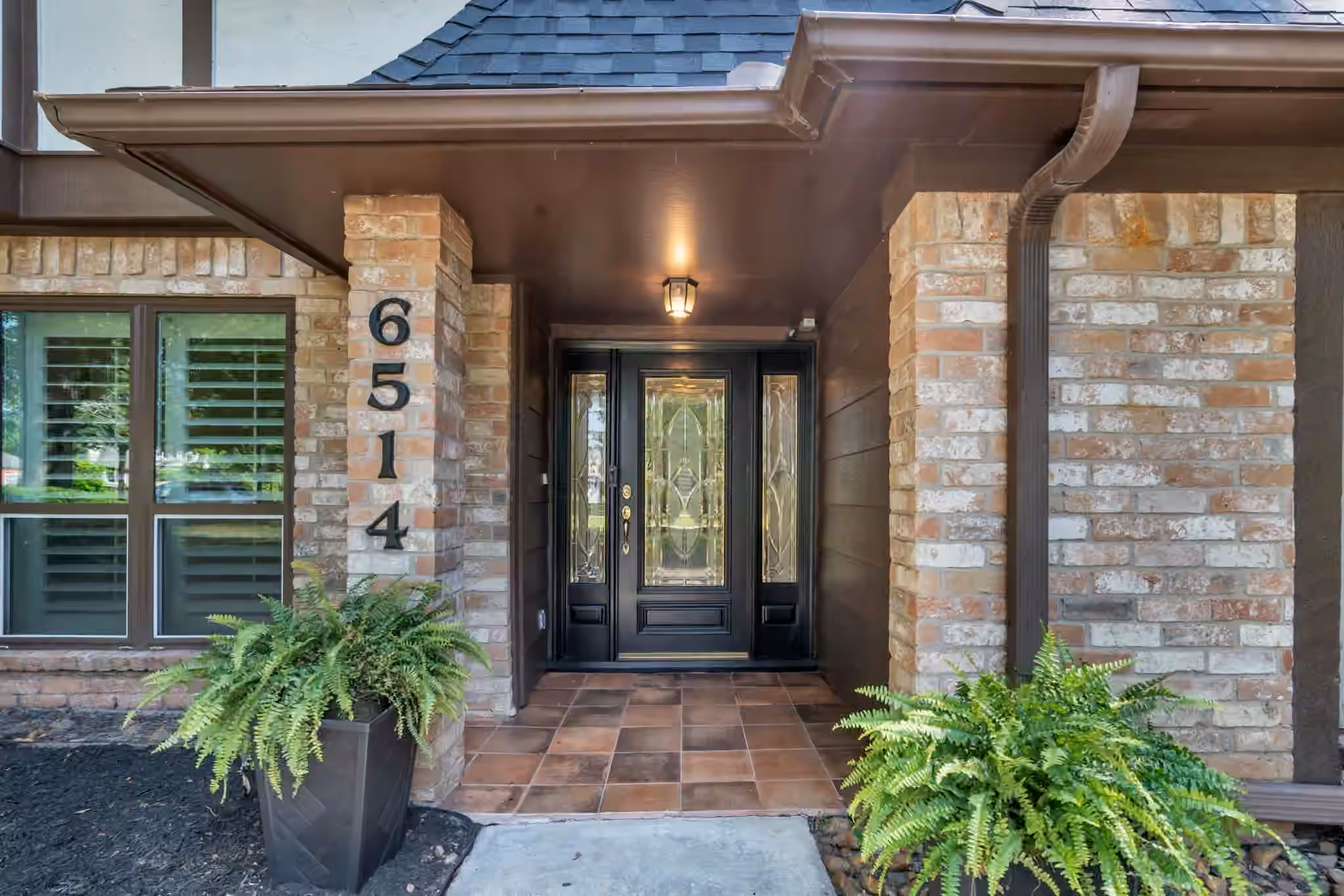 Photo 2 of 6514 Larkmount Drive, Spring, TX