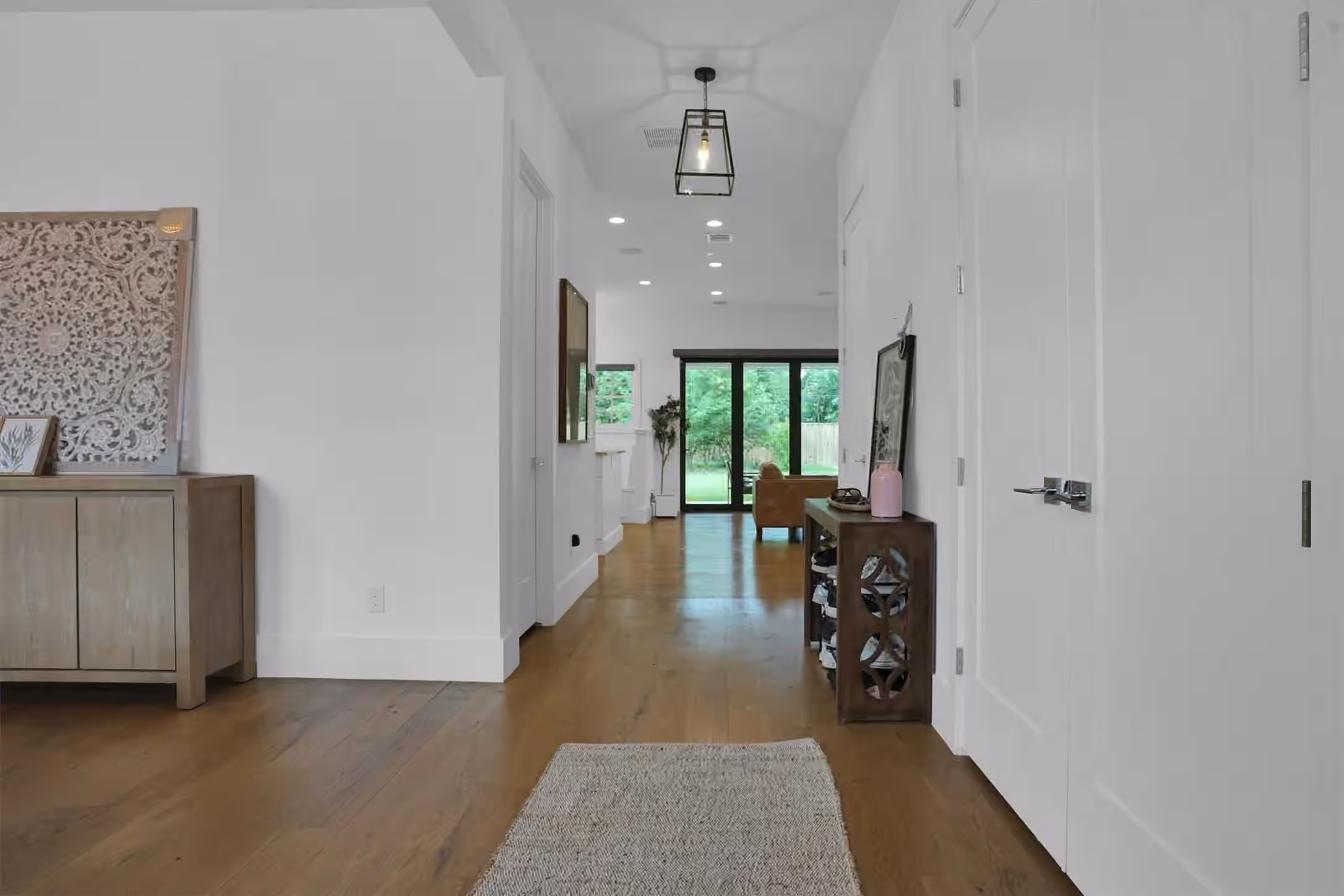 Photo 3 of 9115 Hammerly Boulevard, Houston, TX
