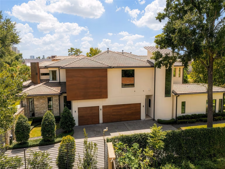 Photo 3 of 309 Glenwood Drive, Houston, TX