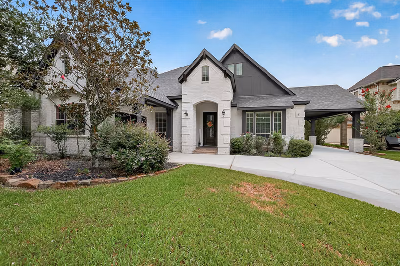 Photo 7 of 340 Dawn Brook Lane, Conroe, TX