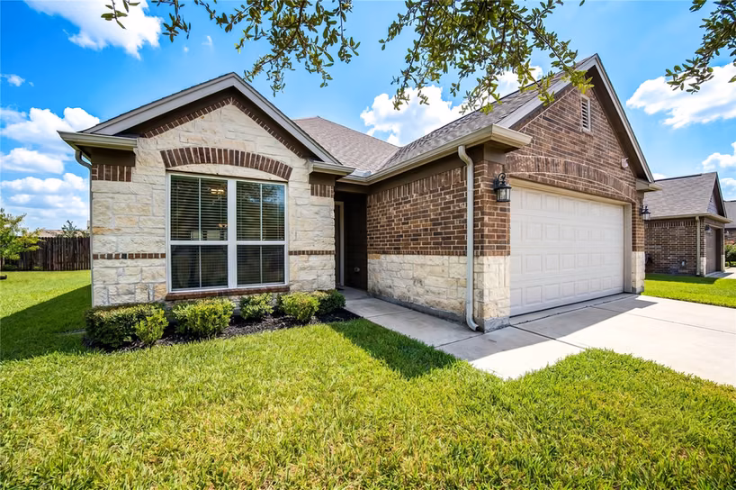 Photo 3 of 4614 Coopers Hill Trail, Rosenberg, TX
