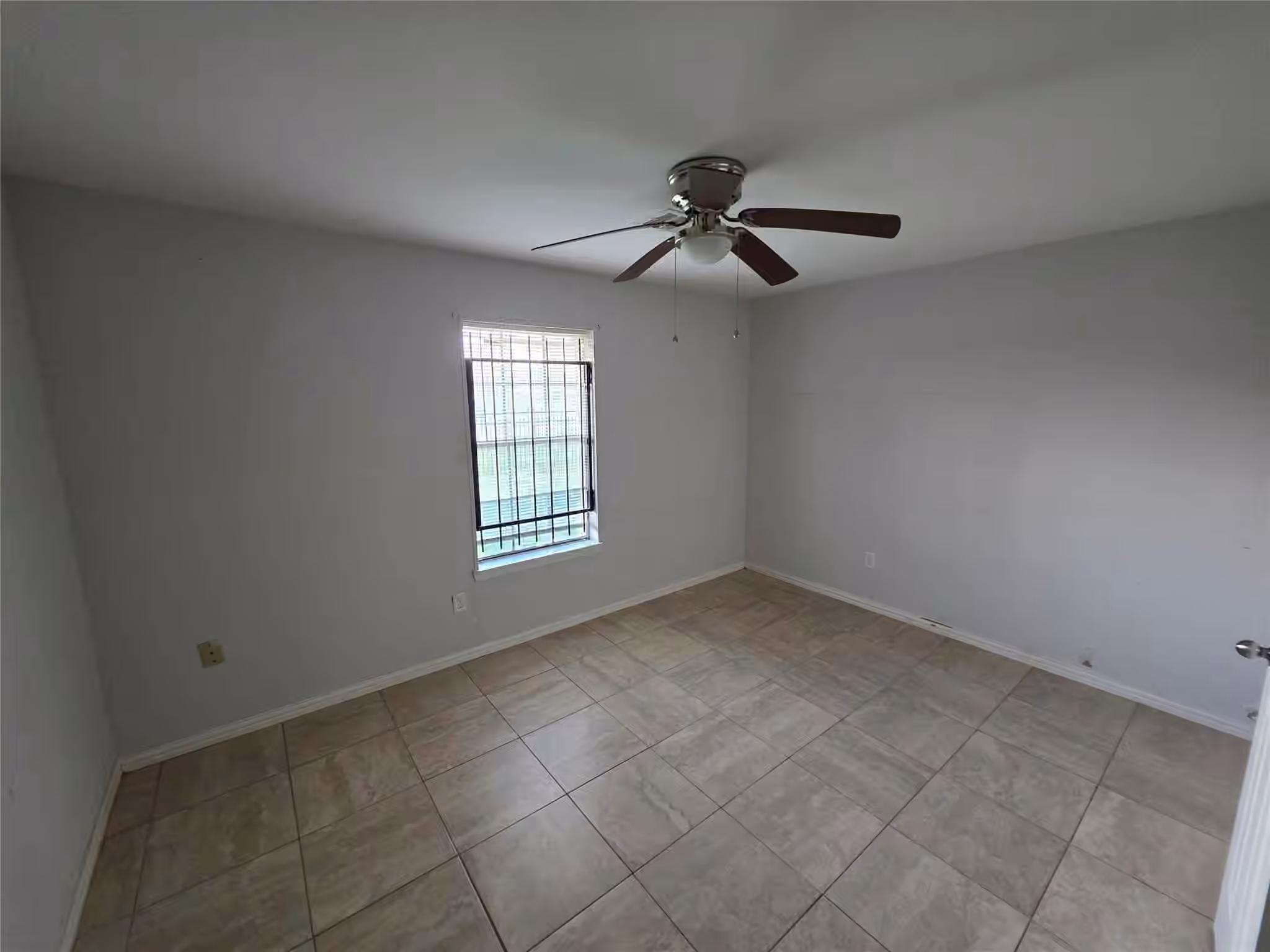 Photo 6 of 10424 Ballantine Street, Houston, TX