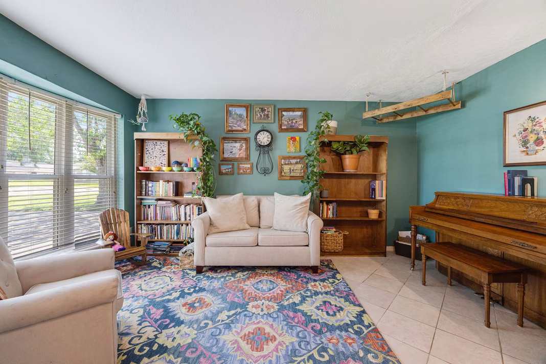 Photo 2 of 9314 Vickijohn Drive, Houston, TX