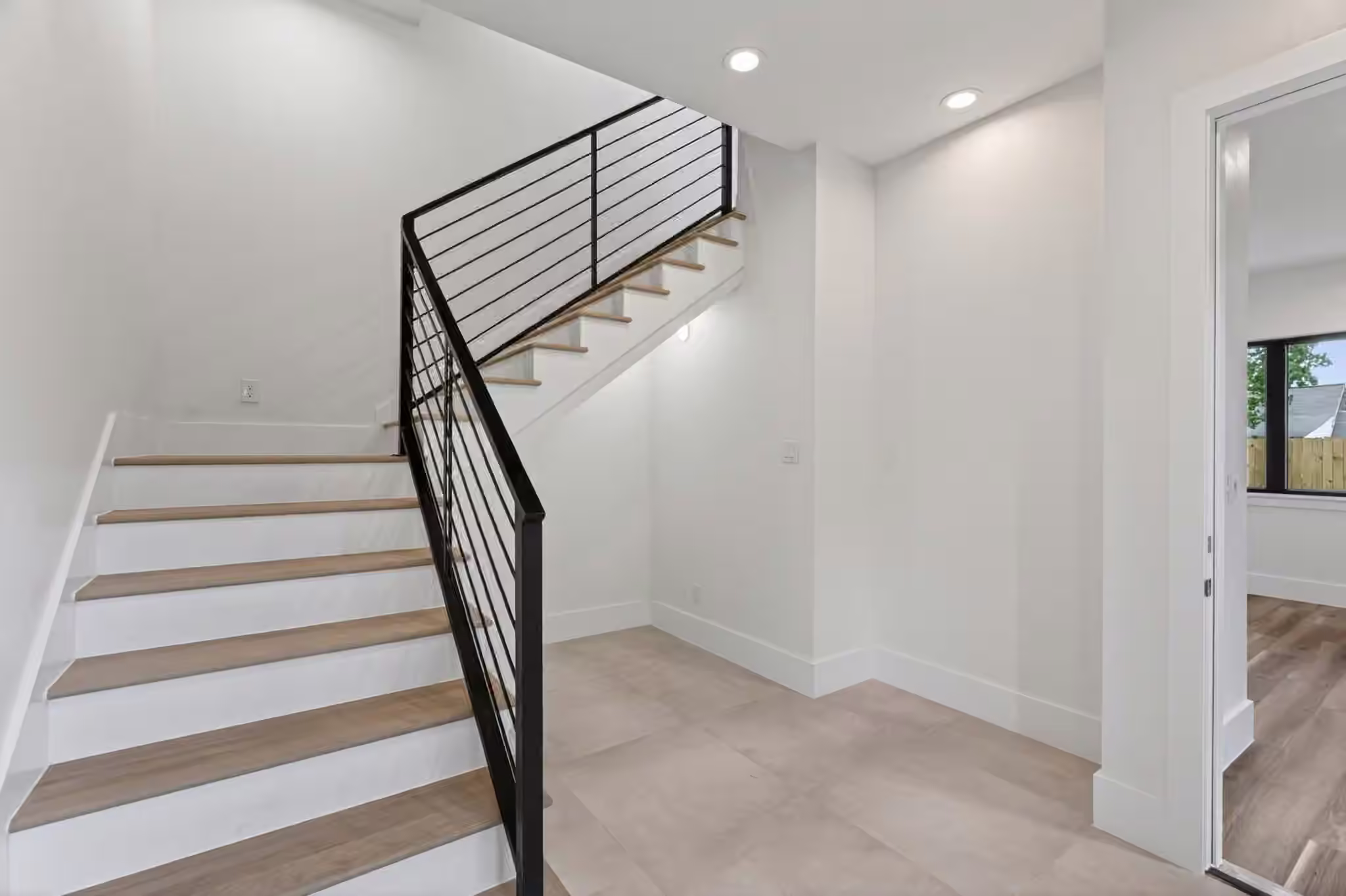 Photo 7 of 6822 Sidney Street A, Houston, TX