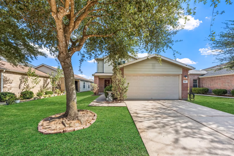 Photo 4 of 2914 Rustling Chestnut Street, Spring, TX