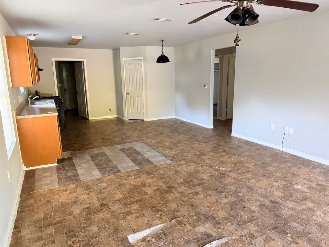 Photo 6 of 424 Baker Circle, Ames, TX