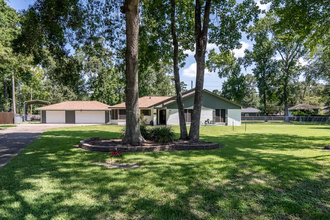 Photo of 1506 Running Bear Trail, Crosby, TX 77532