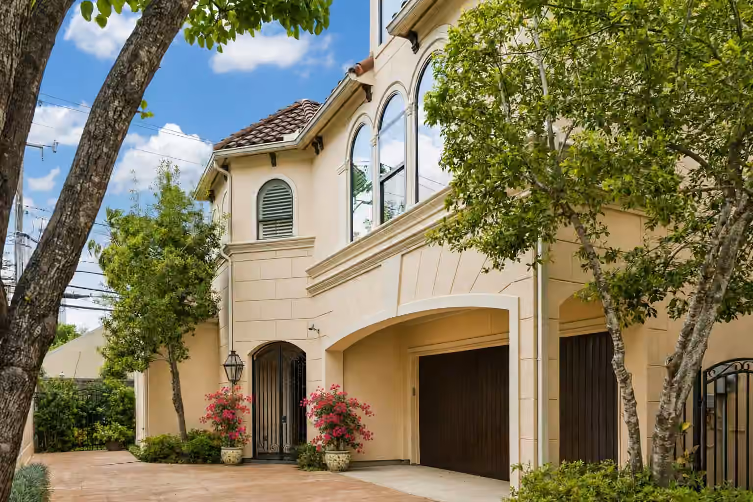 Photo of 3016 Mid Lane B, Houston, TX 77027