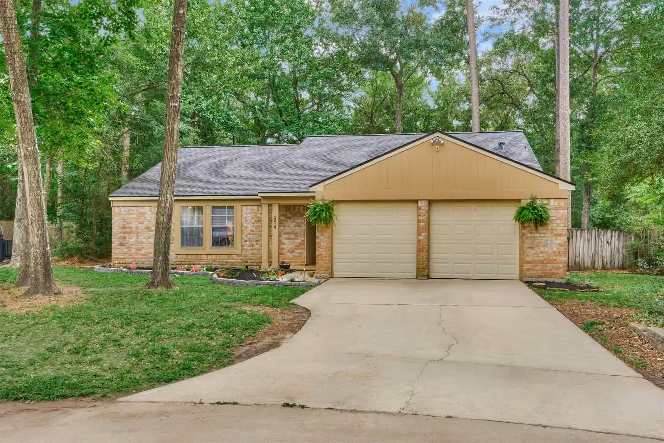 Photo 2 of 2615 Rosewood Place, The Woodlands, TX