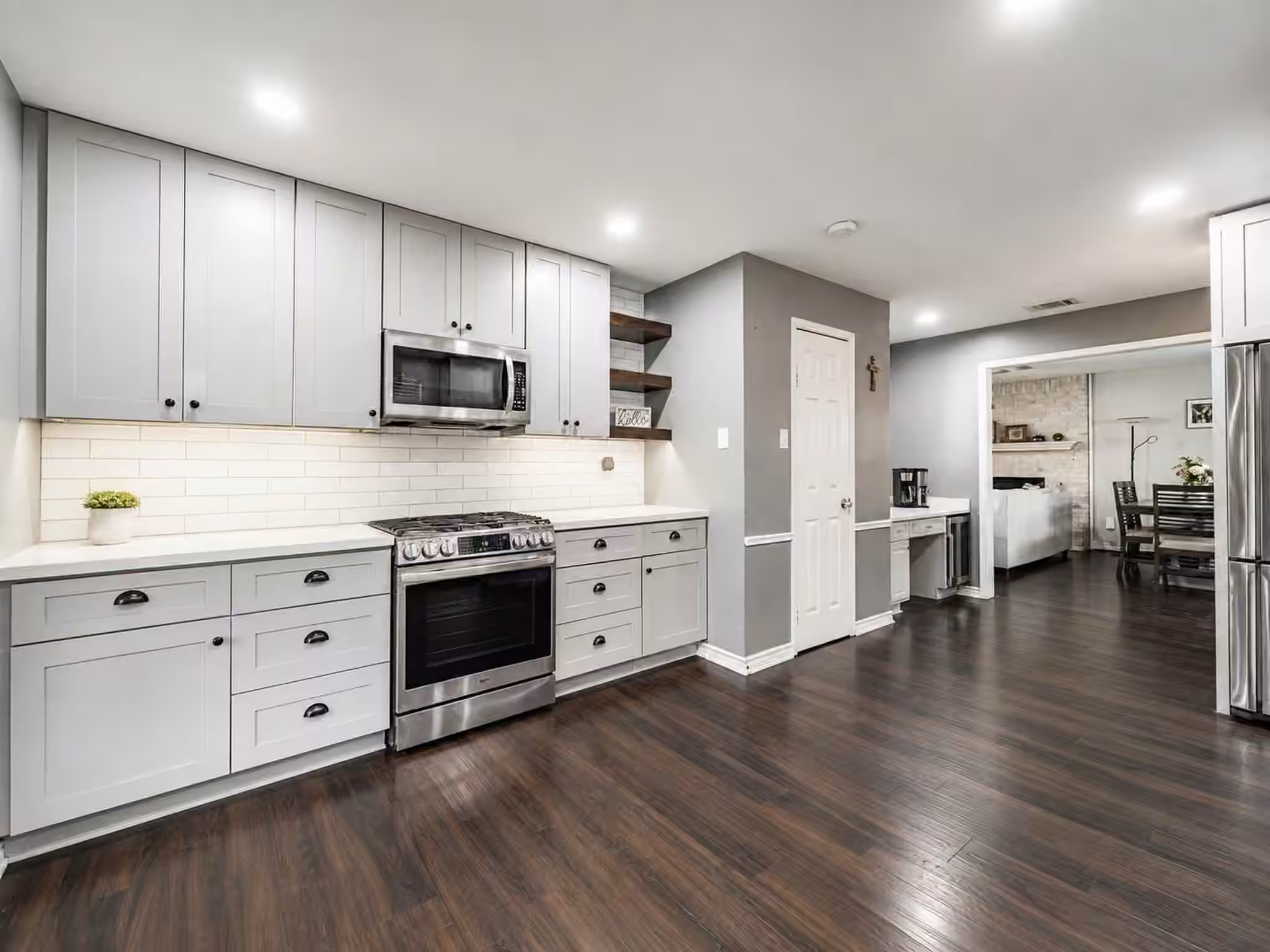 Photo 3 of 2815 Woodland Grove Drive, Houston, TX