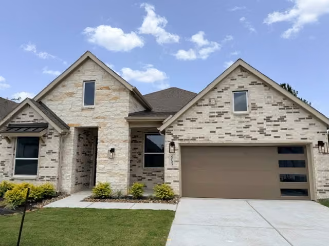 Photo of 27123 Wrangler Way Drive, Montgomery, TX