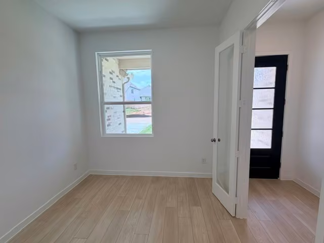 Photo 4 of 27123 Wrangler Way Drive, Montgomery, TX