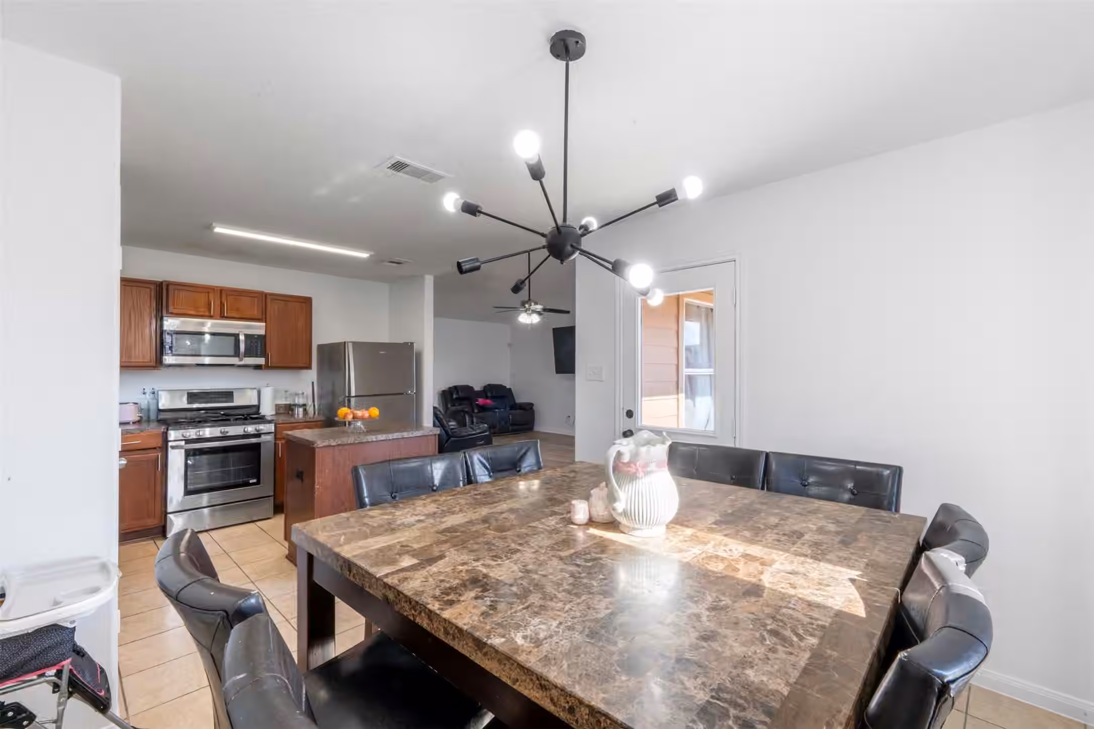Photo 7 of 830 Paradise Road, Baytown, TX