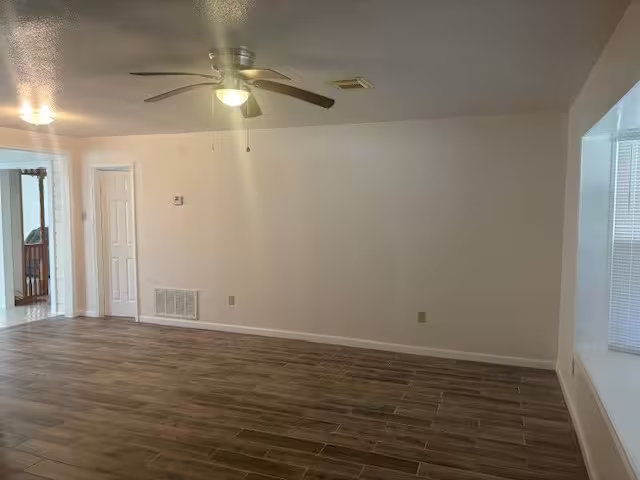 Photo 4 of 101 Pompano Avenue, Galveston, TX