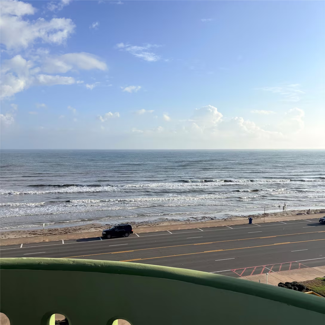 Photo 6 of 9420 Seawall Boulevard 605, Galveston, TX
