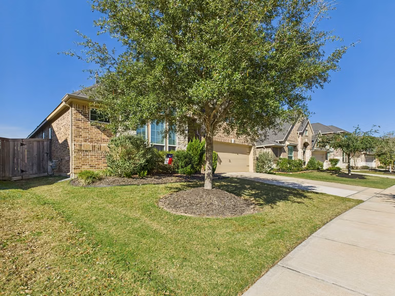 Photo 2 of 14115 Dunsmore Landing Drive, Houston, TX