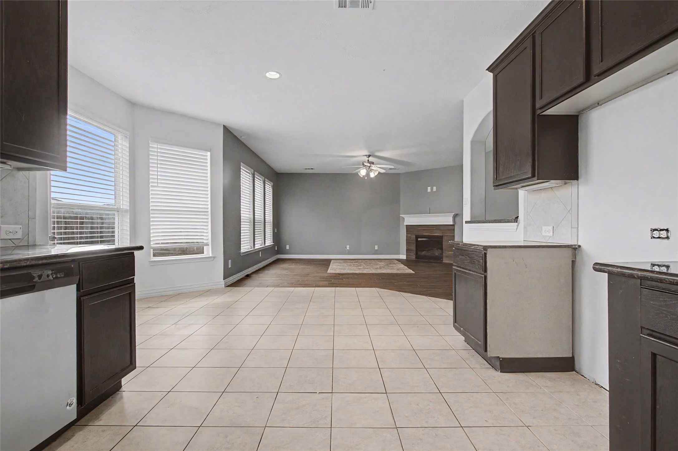 Photo 4 of 22814 Jetty Manor Lane, Spring, TX