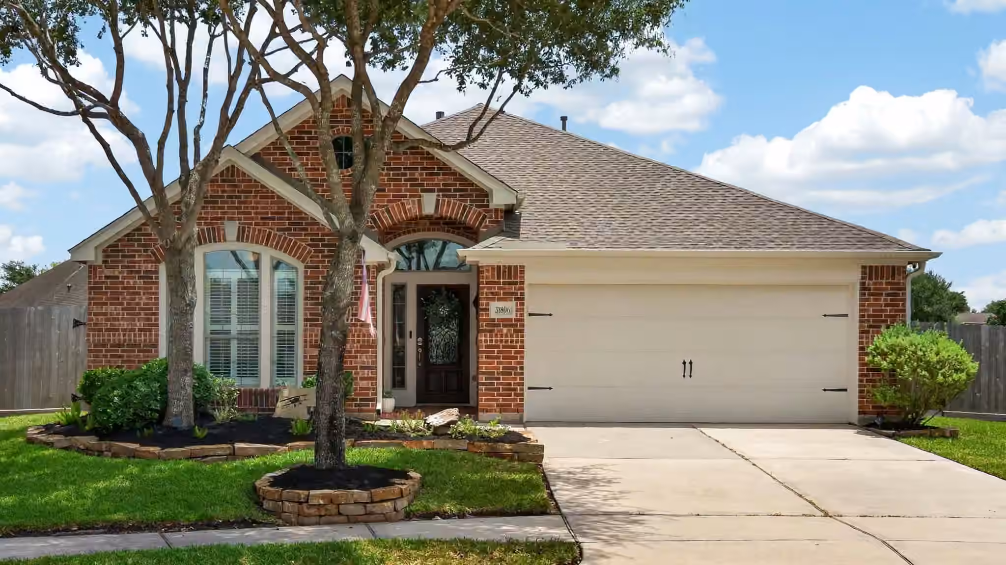 Photo 2 of 31806 Oak Thicket Court, Conroe, TX