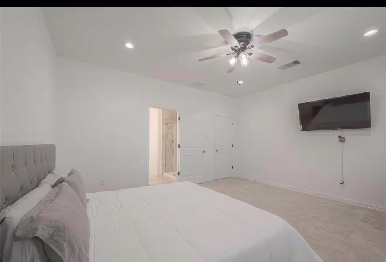 Photo 5 of 4633 Larkspur Street, Houston, TX