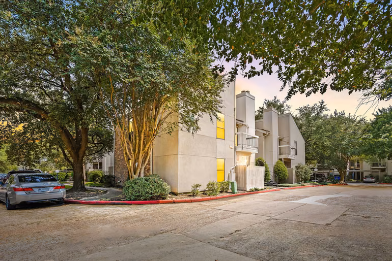 Photo 3 of 7950 N Stadium Drive 232, Houston, TX