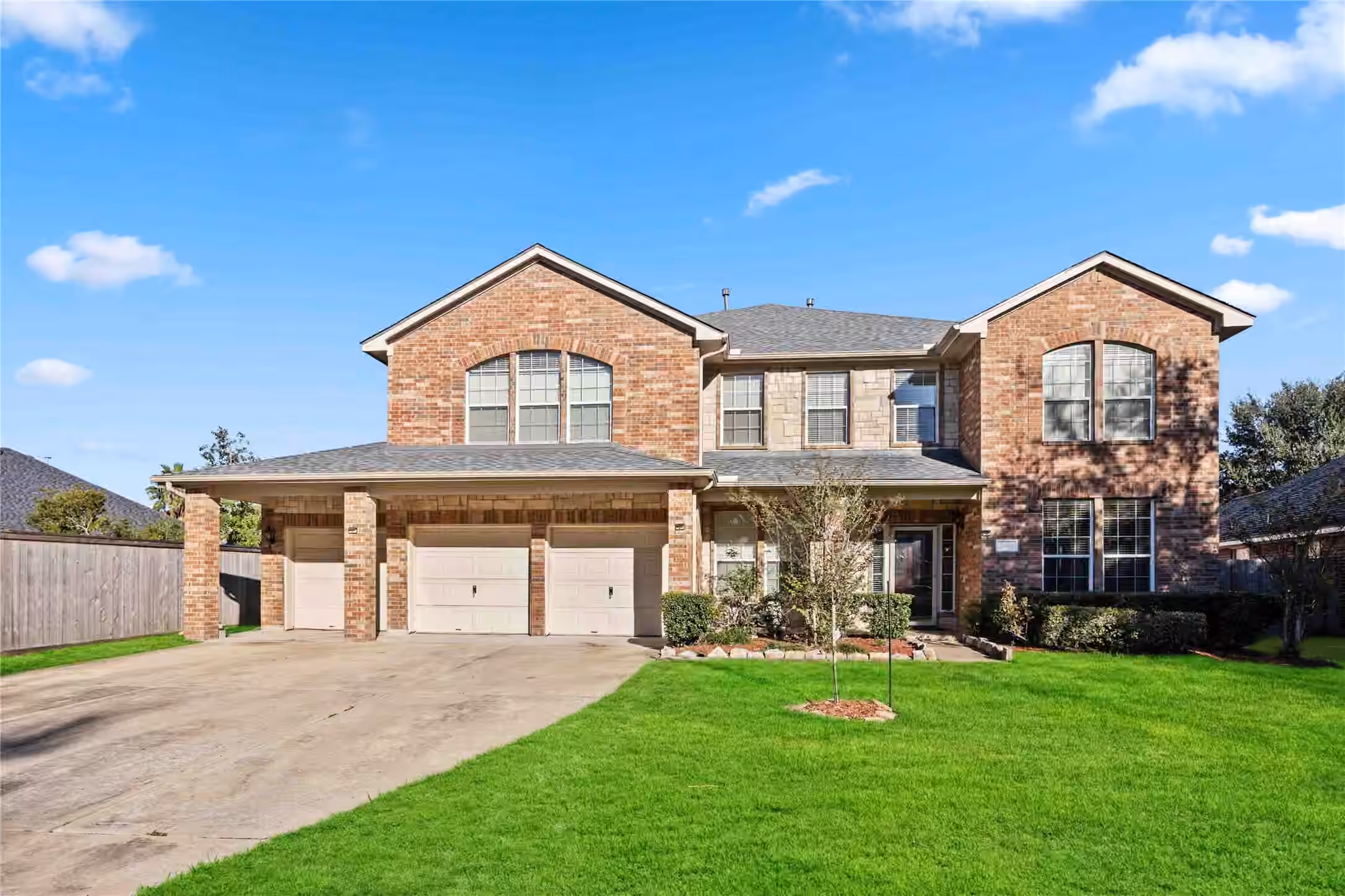 Photo of 2401 Sail Port Street, Pearland, TX