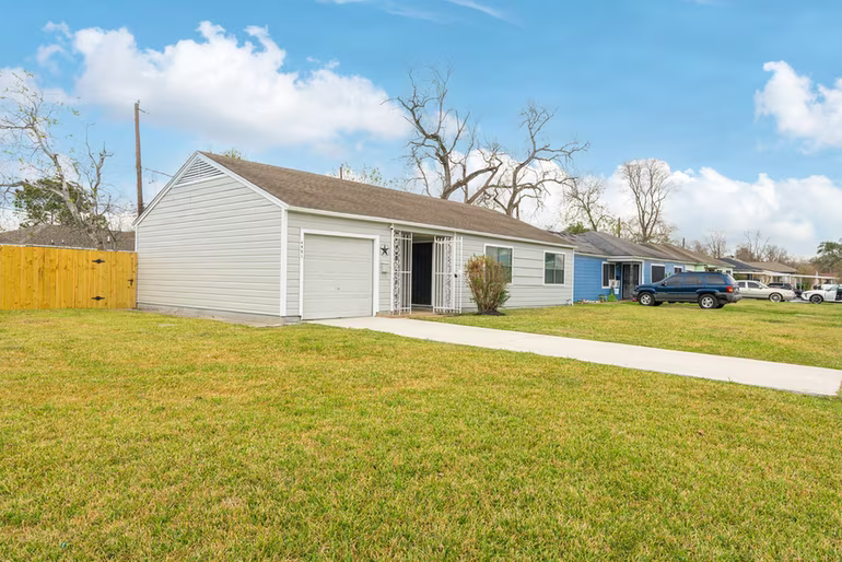 Photo of 4901 Richfield Lane, Houston, TX 77048