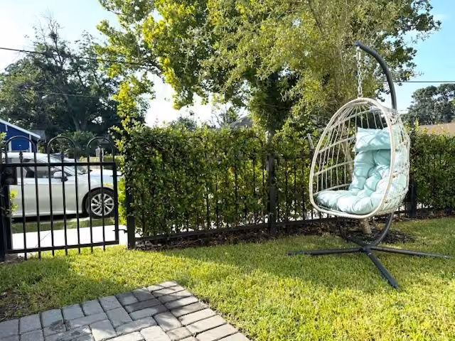 Photo 7 of 642 Delmar Street, Houston, TX