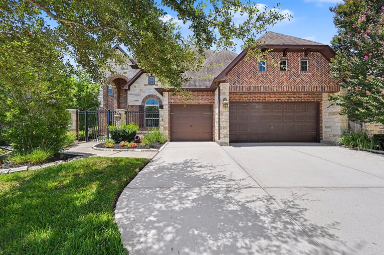 Photo of 2807 Alan Lake Lane, Spring, TX