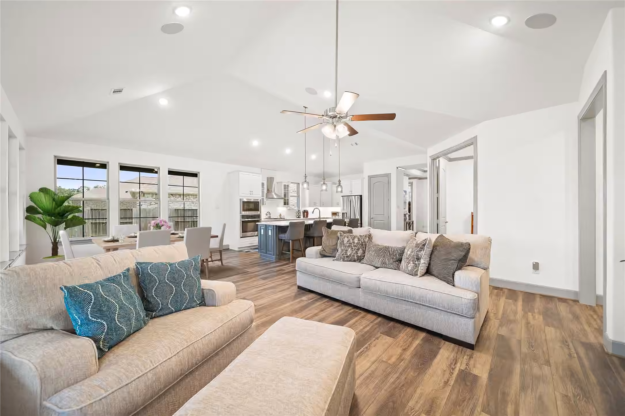 Photo 6 of 5739 Bobwhite Trail, Manvel, TX